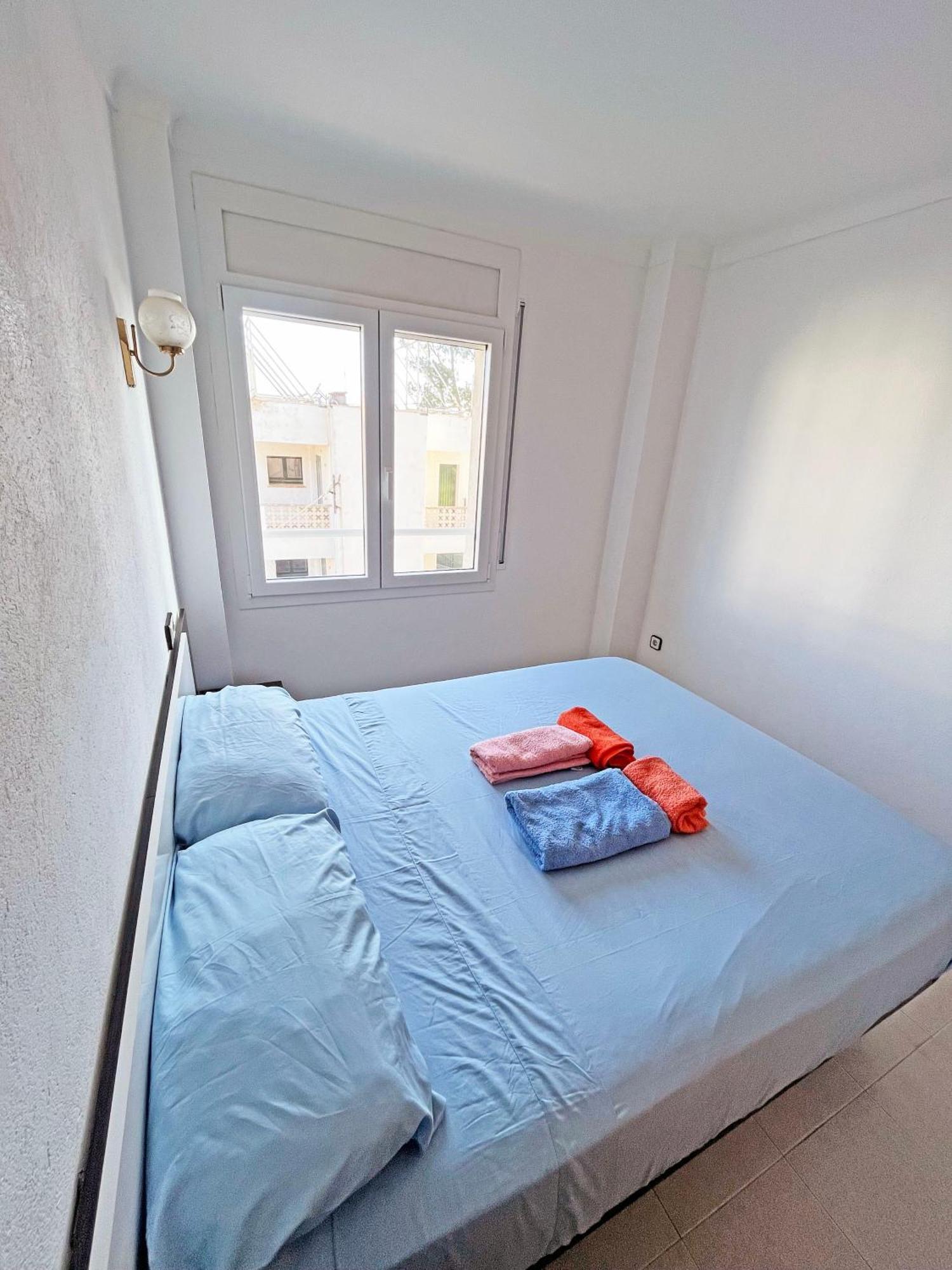 Apartamento De 3 Habitaciones En El Centro L' Escala Luaran gambar