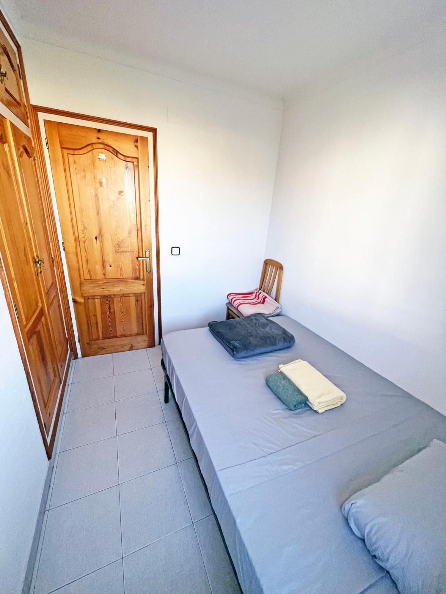 Apartamento De 3 Habitaciones En El Centro L' Escala Luaran gambar