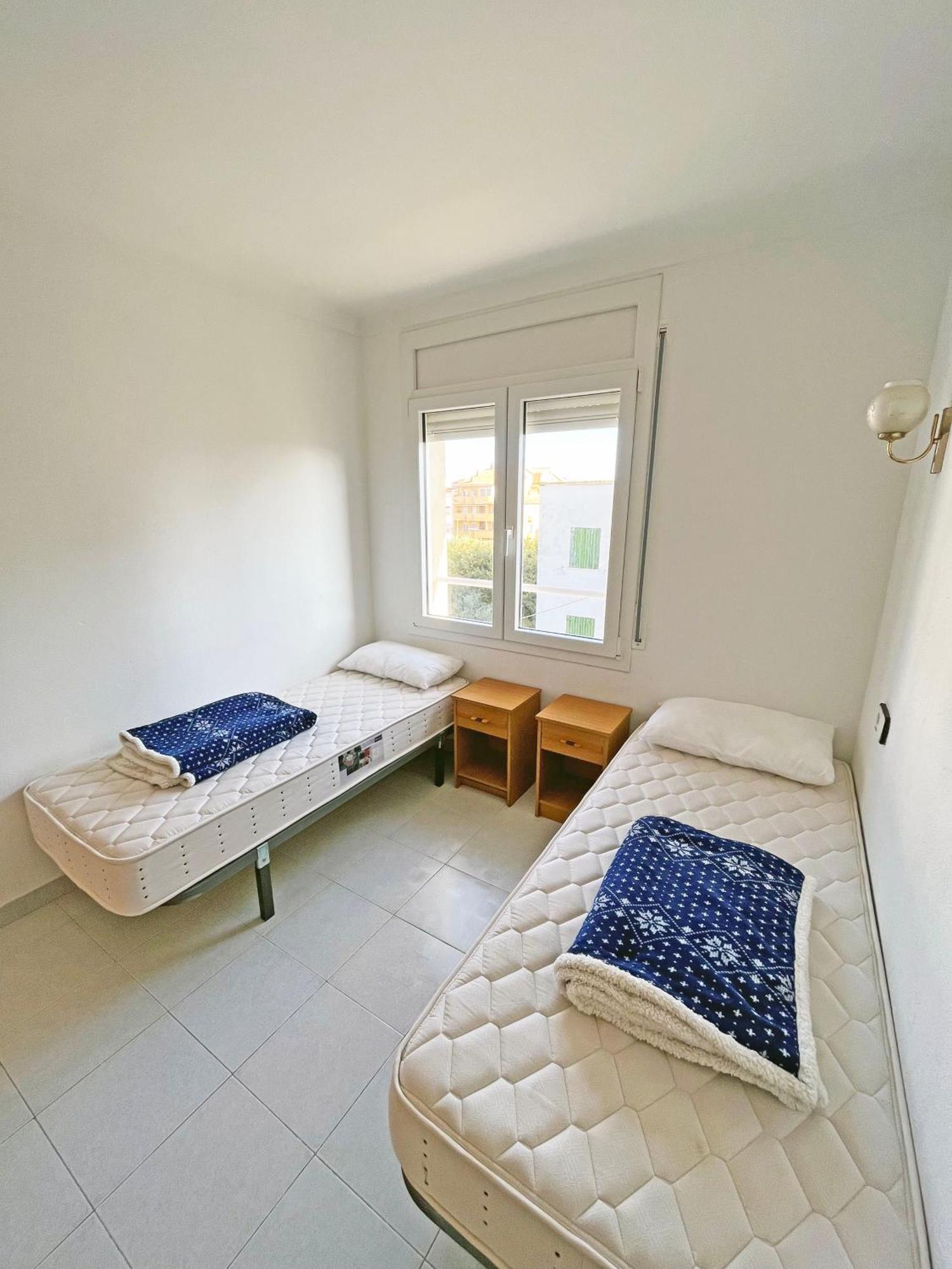 Apartamento De 3 Habitaciones En El Centro L' Escala Luaran gambar